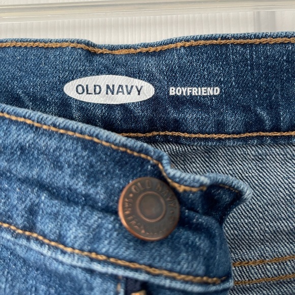 Old Navy - Boyfriend jean shorts (size 6) - Picture 3 of 3